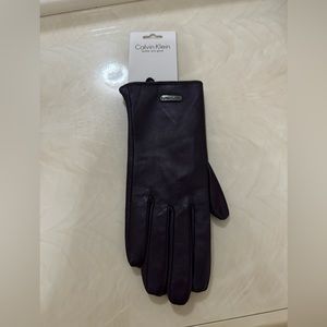 Calvin Klein Purple Leather Tech Glvoes